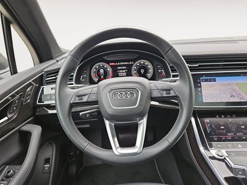 Used 2025 Audi Q7 3.0T Premium Plus image 12