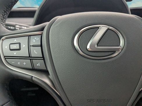 New 2026 Lexus UX 300h FWD image 12