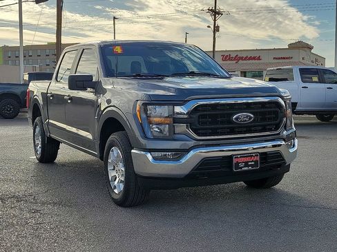 Used 2023 Ford F150 XLT image 2