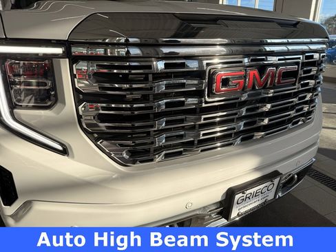 Used 2022 GMC Sierra 1500 Denali image 3