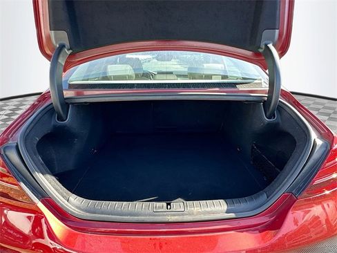 Used 2023 Genesis G70 2.0T image 25