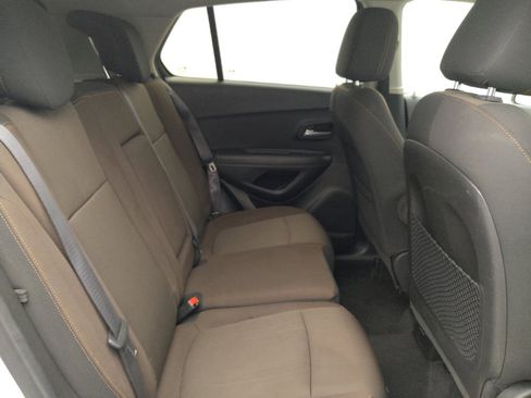 Used 2016 Chevrolet Trax LT FWD image 19