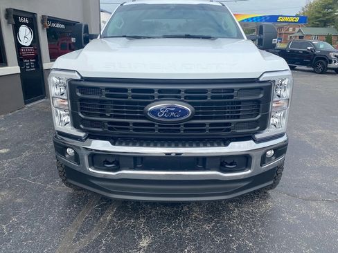 Used 2024 Ford F350 XL w/ XL Chrome Package image 30
