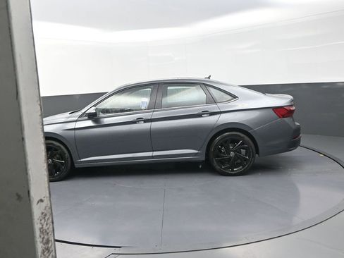 New 2026 Volkswagen Jetta SE image 6