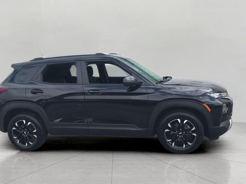 Certified 2022 Chevrolet TrailBlazer LT w/ Confidence II Package FWD image 3