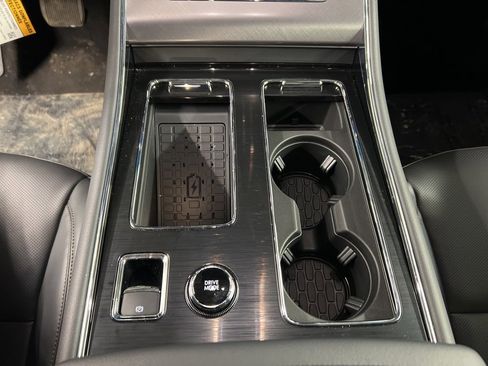 New 2026 Lincoln Aviator AWD image 15