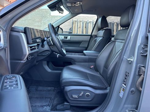 Used 2025 Hyundai Santa Fe SEL image 29