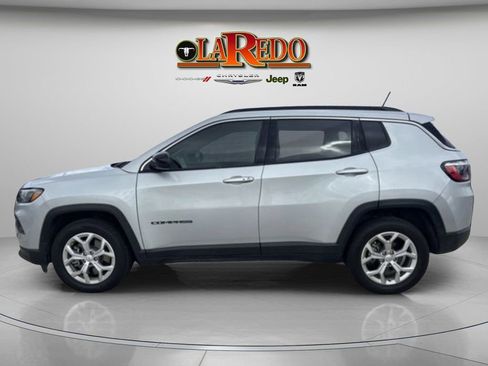 Certified 2024 Jeep Compass Latitude AWD/4WD image 4