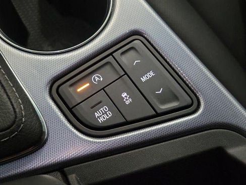 Certified 2025 Cadillac CT4 Premium Luxury RWD image 30