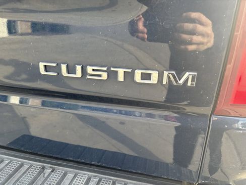 Used 2021 Chevrolet Silverado 1500 Custom w/ Safety Confidence Package image 10