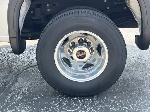 Used 2021 GMC Sierra 3500 Denali w/ Denali Ultimate Package AWD/4WD image 10