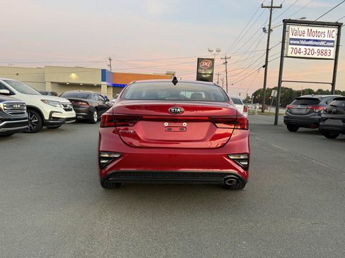 Used 2020 Kia Forte LXS FWD image 5