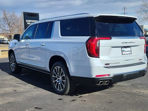 New 2026 GMC Yukon XL Denali w/ Denali Reserve Package AWD/4WD image 4