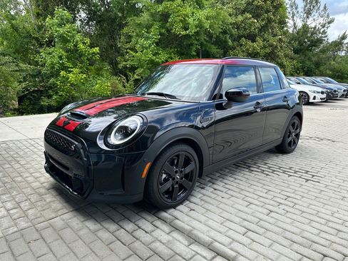 Used 2024 MINI Cooper S FWD image 4