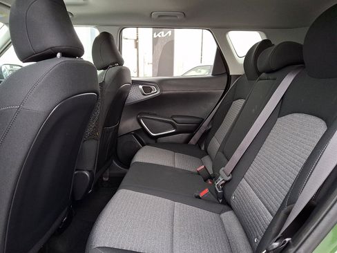 Used 2023 Kia Soul EX image 10