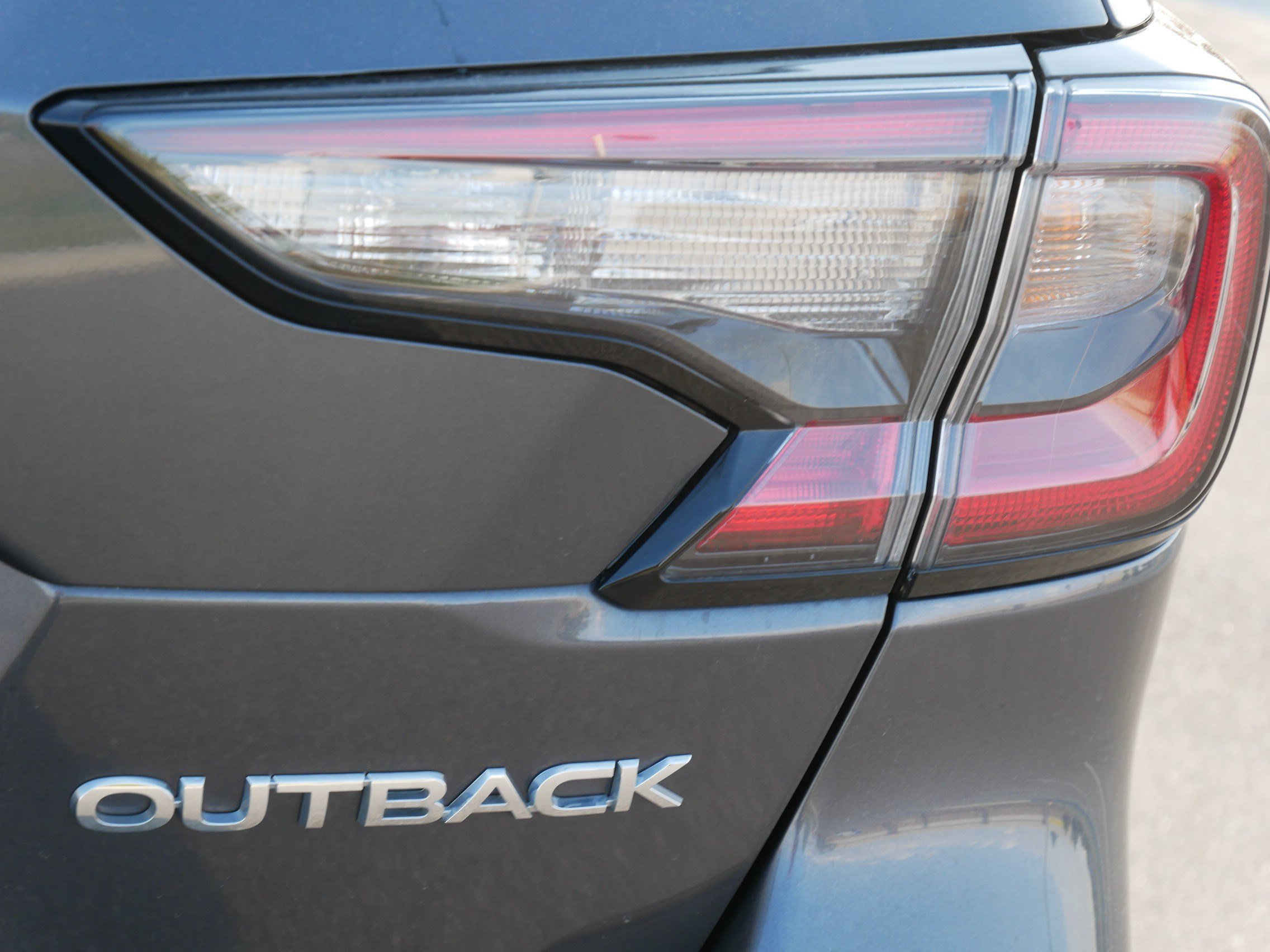 Used 2022 Subaru Outback Premium AWD/4WD image 17