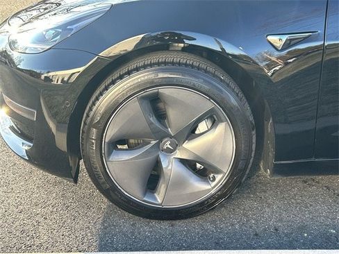 Used 2020 Tesla Model 3 image 10