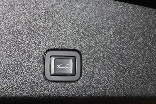Used 2024 Cadillac XT6 Premium Luxury w/ Technology Package AWD/4WD image 24