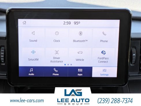 Used 2021 Ford Explorer XLT AWD/4WD image 16