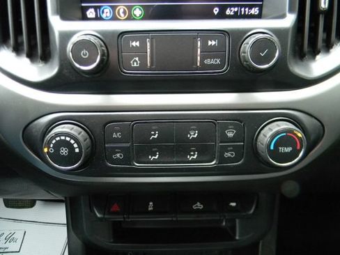 Used 2019 Chevrolet Colorado LT AWD/4WD image 15