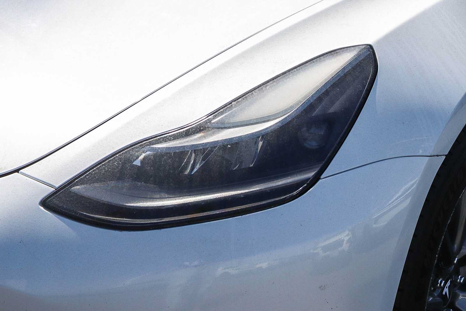 Used 2023 Tesla Model 3 Standard Range RWD image 2