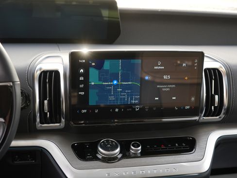 New 2025 Ford Expedition Platinum image 23