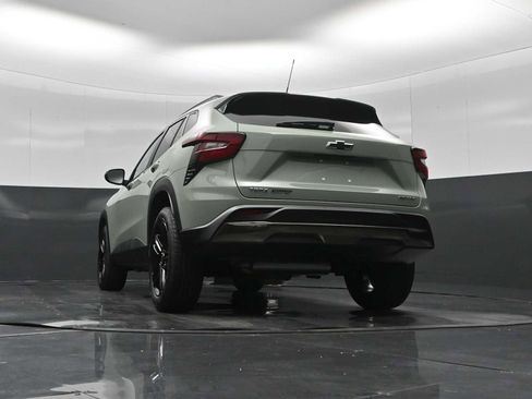 New 2026 Chevrolet Trax ACTIV w/ Sunroof Package FWD image 23