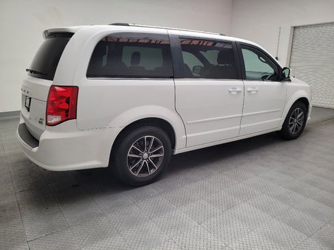 Used 2017 Dodge Grand Caravan SXT FWD image 10