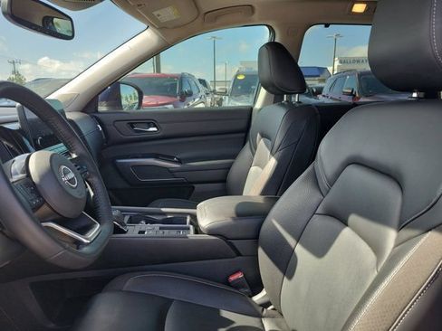 Used 2022 Nissan Pathfinder SL w/ SL Premium Package FWD image 26