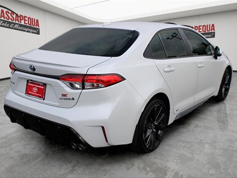 Certified 2024 Toyota Corolla SE image 5