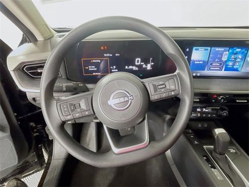 New 2026 Nissan Kicks SV image 8