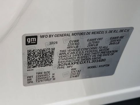 New 2026 Chevrolet Equinox LT w/ Safety and Technology Package AWD/4WD image 17