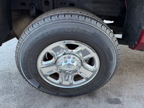 Used 2014 RAM 2500 SLT image 9