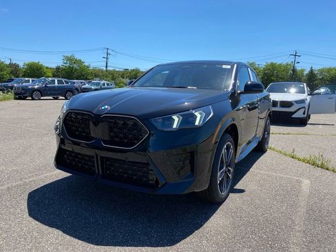 New 2026 BMW X2 xDrive28i w/ Technology Package AWD/4WD image 1