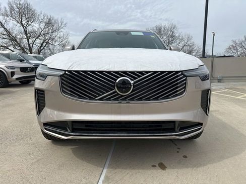 New 2026 Volvo XC90 B6 Plus w/ Protection Package Premier image 2