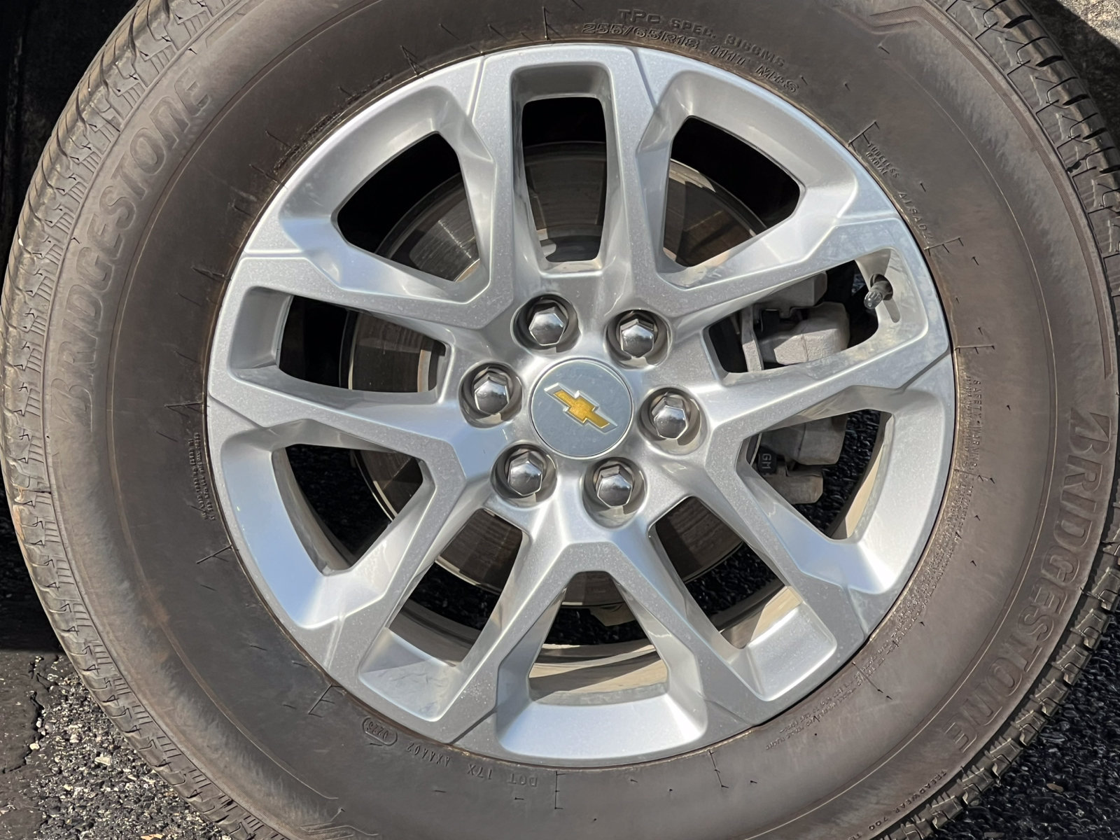 Used 2024 Chevrolet Traverse LS w/ Safety Package FWD image 13