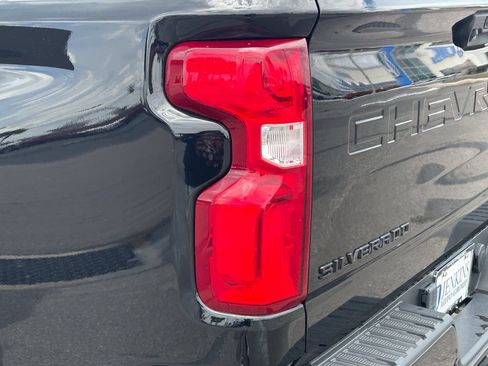 Used 2023 Chevrolet Silverado 2500 LTZ w/ LTZ Plus Package AWD/4WD image 36
