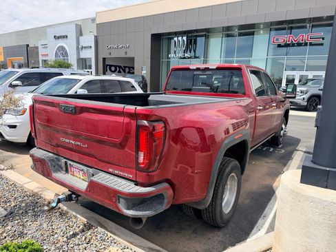 Used 2021 GMC Sierra 3500 Denali w/ Denali Ultimate Package AWD/4WD image 3