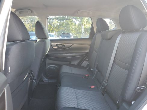 Certified 2019 Nissan Rogue S image 12