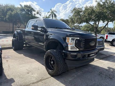 Used 2020 Ford F350 Lariat w/ Lariat Ultimate Package AWD/4WD image 3