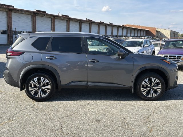 Used 2022 Nissan Rogue SV w/ SV Premium Package AWD/4WD image 14