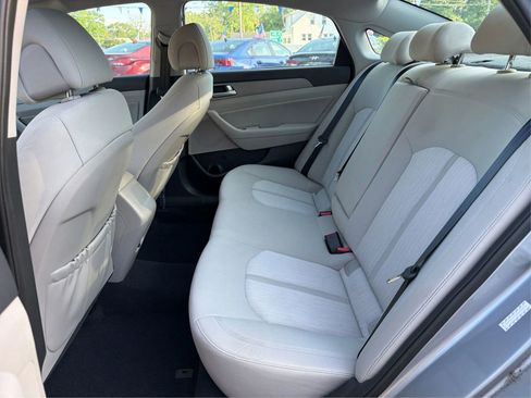 Used 2016 Hyundai Sonata SE FWD image 10