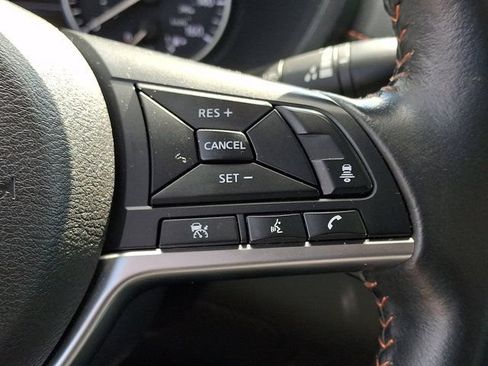 Used 2023 Nissan Sentra SR w/ Electronics Package FWD image 22