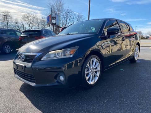 Used 2013 Lexus CT 200h w/ Premium Pkg w/Navigation FWD image 7