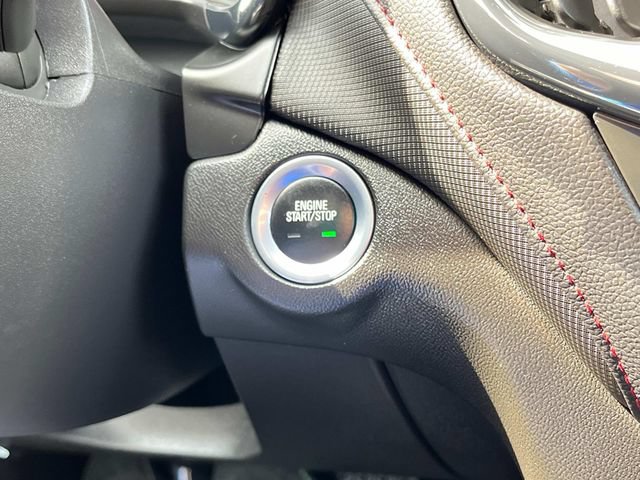 Used 2023 Chevrolet Equinox RS w/ LPO, Floor Liner Package FWD image 37