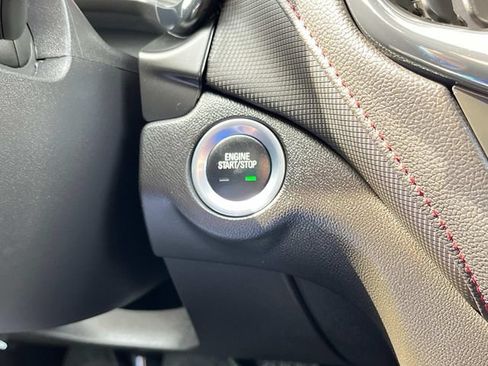 Used 2023 Chevrolet Equinox RS w/ LPO, Floor Liner Package FWD image 37