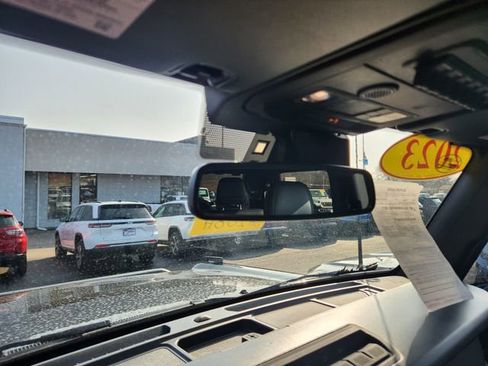 Used 2023 Ford Bronco Outer Banks w/ Sasquatch Package image 13