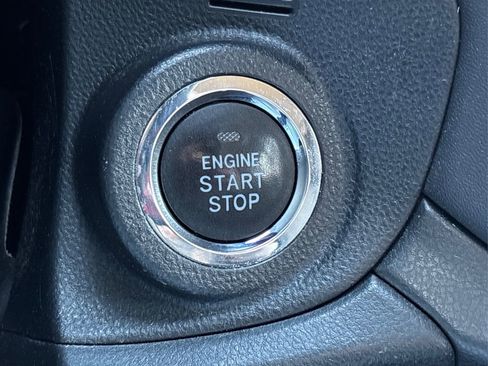 Used 2023 Subaru Forester Premium image 28