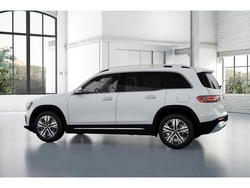 New 2026 Mercedes-Benz GLB 250 4MATIC image 32