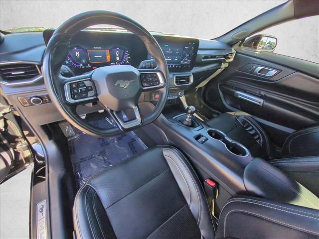 Used 2025 Ford Mustang GT Premium RWD image 17